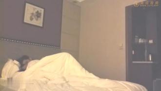  美女为了挣学费几百块钱就给卖了 