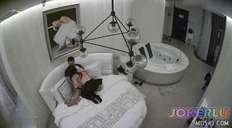  酒店偷拍 出影像眼镜小伙大战黑丝女朋友