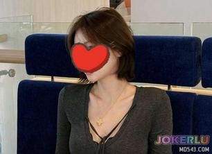  姐姐在洗澡冲进去抱着姐姐就进行强奸